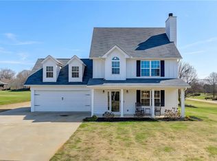 5604 Divine Ln, Clermont, GA 30527