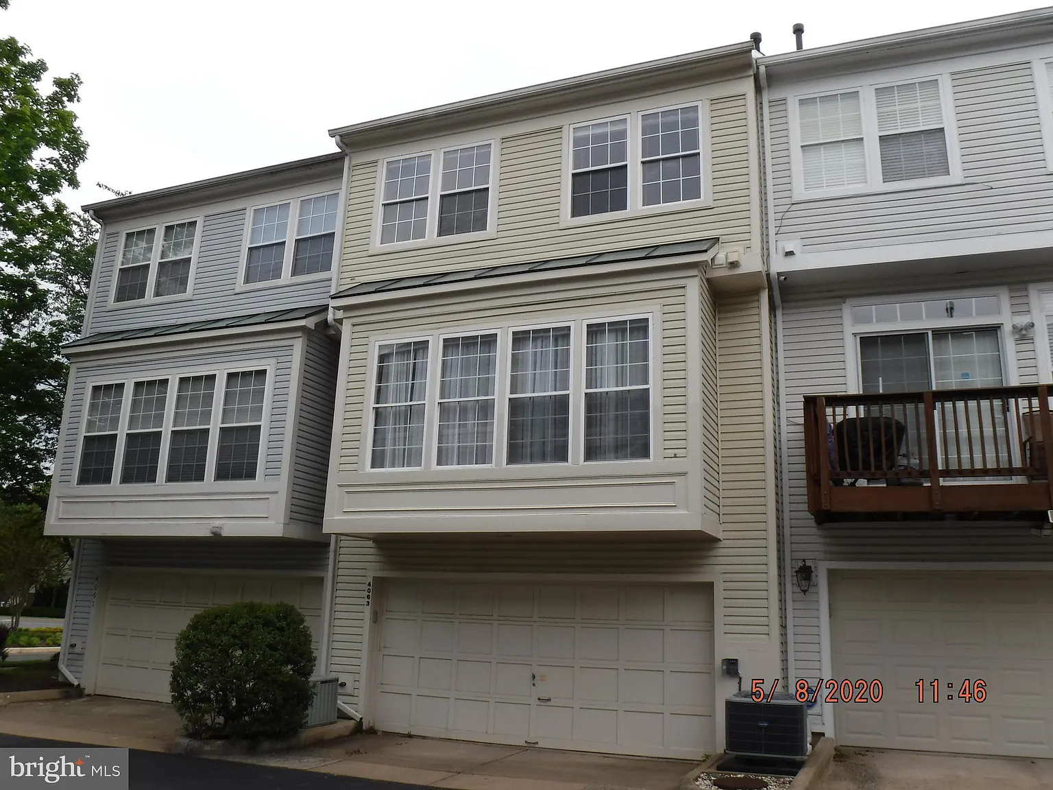 3 bed, 2.5 bath, 1890 sqft, $3,100 — Photo 4