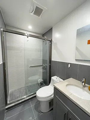 Rented by Jonis Realty | media 14