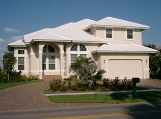 131 Landmark St, Marco Island, FL 34145