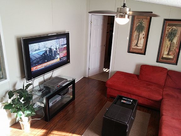 4th image of 16622 Cordoba St