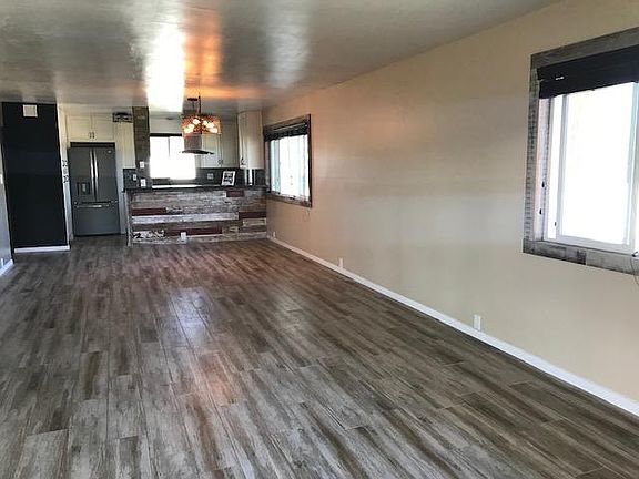 4th image of 1019 Susana Ct