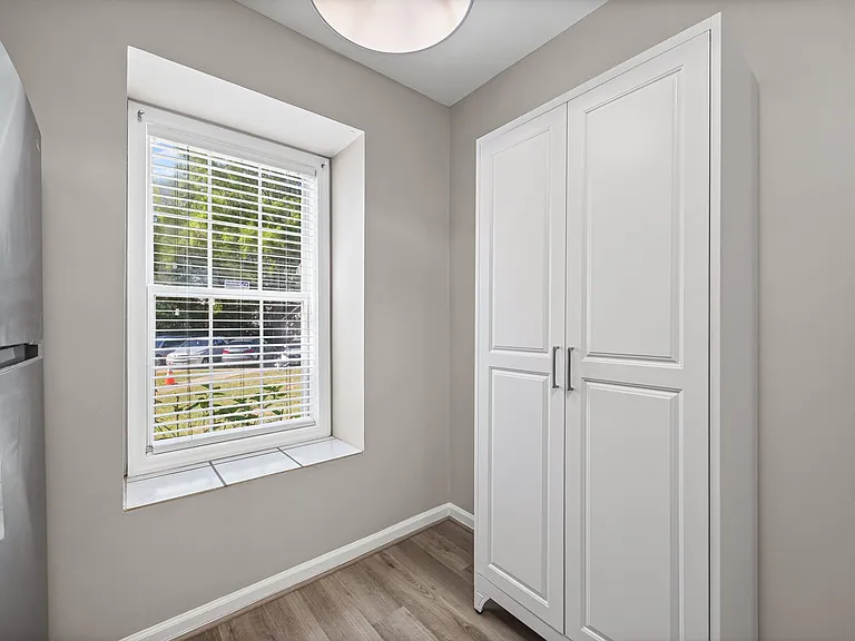 704 Heritage Pkwy — Photo 2