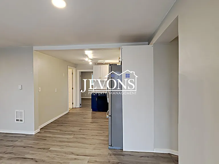 3303 S Ainsworth Ave #A — Photo 15
