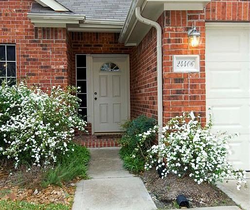 3rd image of 24406 Lake Path Cir