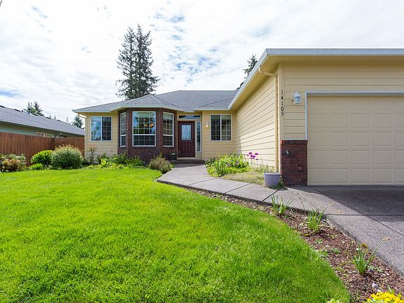 2nd image of 14105 NE 37th Cir