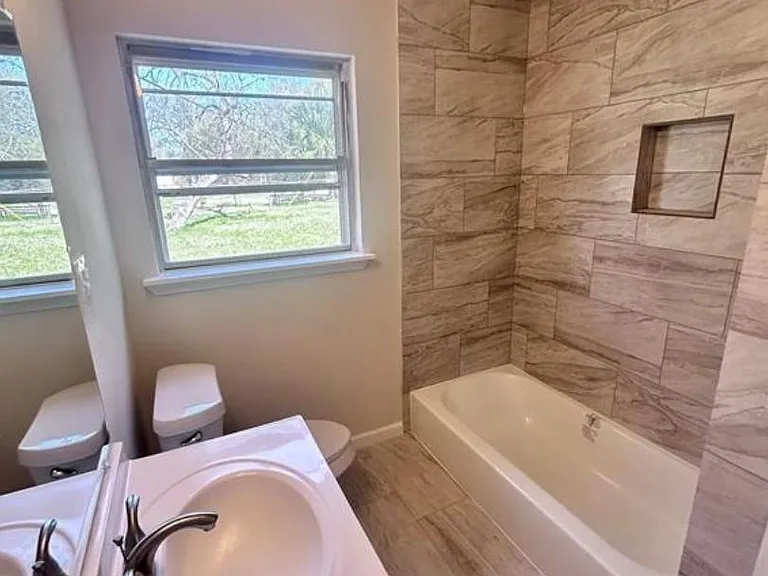 5901 Bretshire Dr — Photo 12