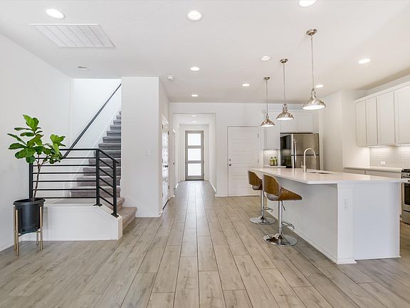 5th image of 9106 Moonstone Dr