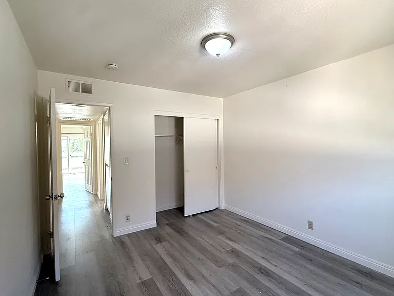 320 S Ynez Ave #D — Photo 2