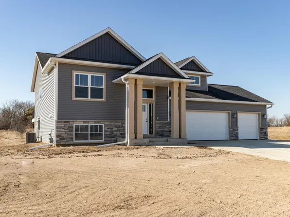 1307 18th St NE, Austin, MN 55912