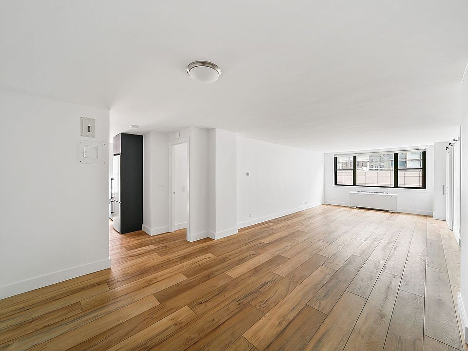 1st image of 330 W 58th St APT 11B