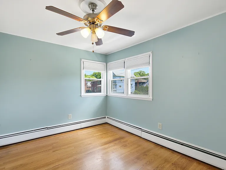 35 Fountain Ave — Photo 6