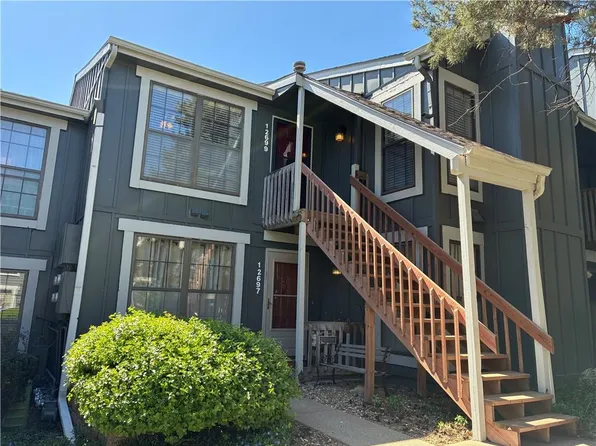 12699 W 110th Ter, Overland Park, KS 66210