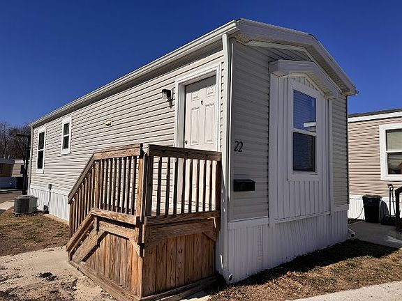 3rd image of 22 Avenue C #48