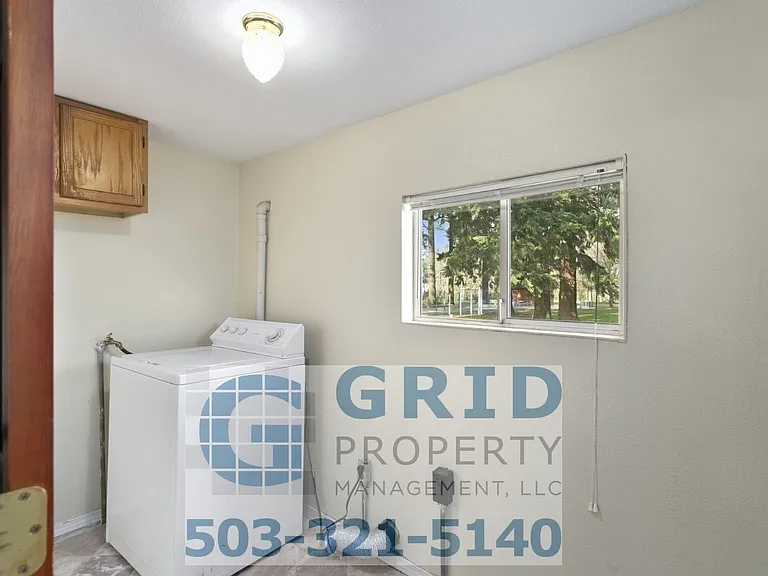 4535 SE Francis St — Photo 8