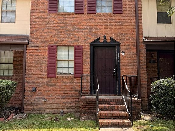 3rd image of 620 Valley Crest Dr