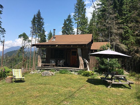 4th image of 2236 Mountain Rd