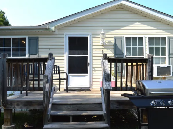 11 Emerald Ridge Road, Newport, NH 03773
