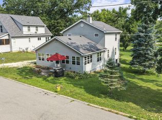 23630 Golf Rd, Kansasville, WI 53139