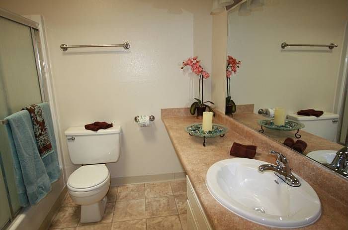 Spacious Bathroom