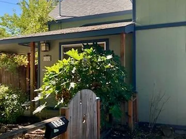 185 California St, Ashland, OR 97520