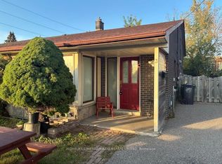 3 Benton St, Brampton, ON L6W 3B8