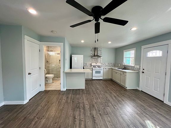 5th image of 22 Sunnyslope Ave
