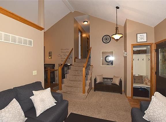 5th image of 307 Amesbury Dr