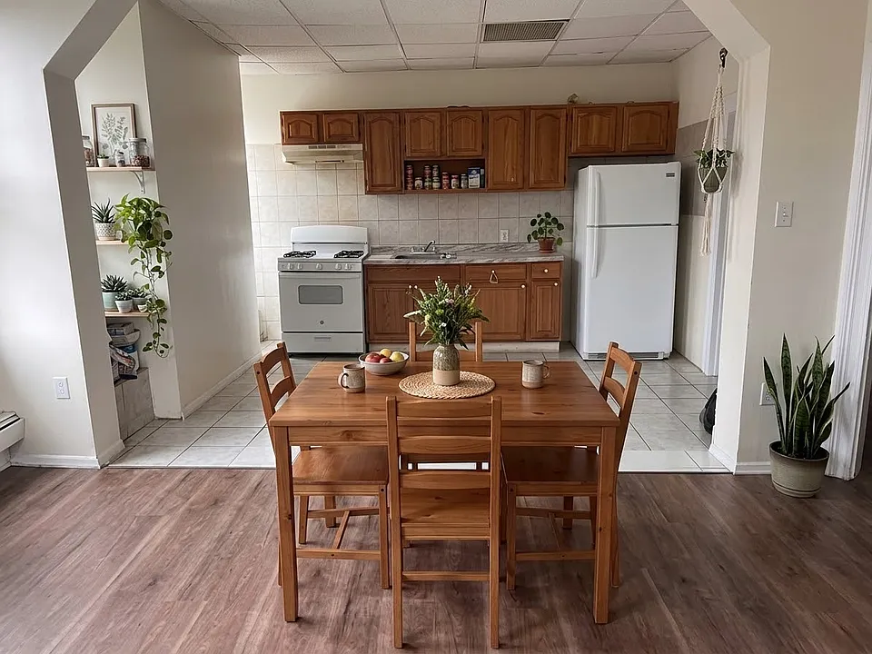 221 Old Bergen Rd #3