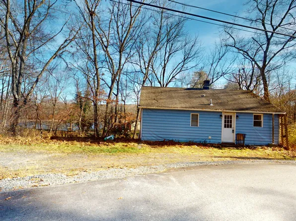 152 Roberts Ln, Milford, PA 18337