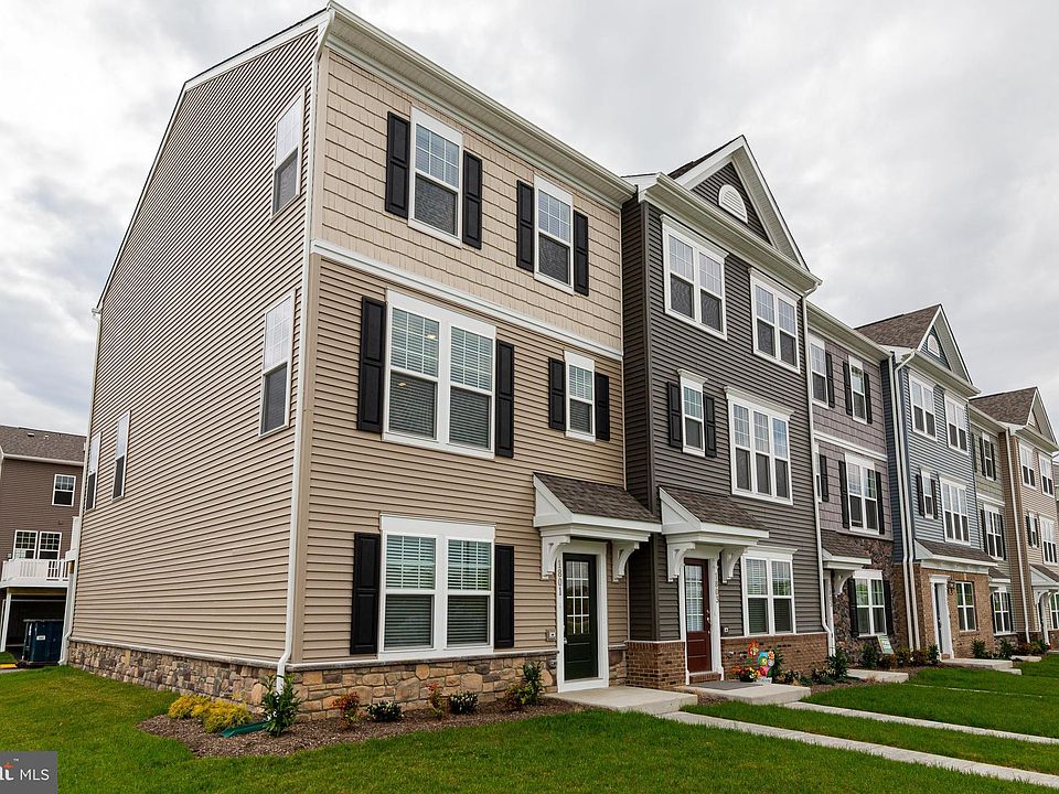 1st image of 1801 Noyack Ln
