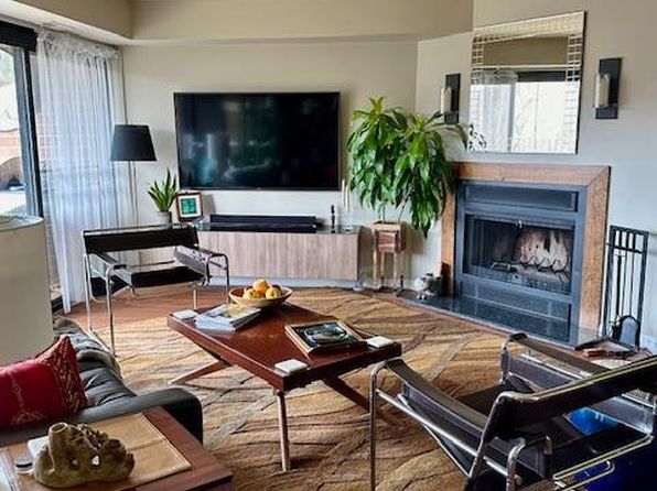 35 Hermitage Dr