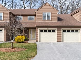 515 Ridgefield Cir #C, Clinton, MA 01510