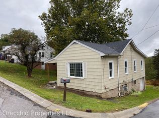 153 Webster Ave, Weirton, WV 26062