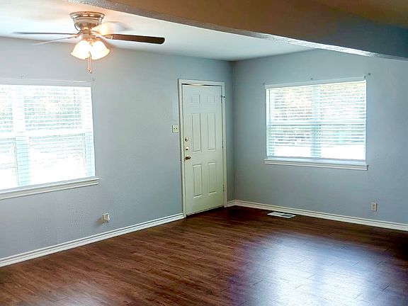 4th image of 945 S Lee Ave