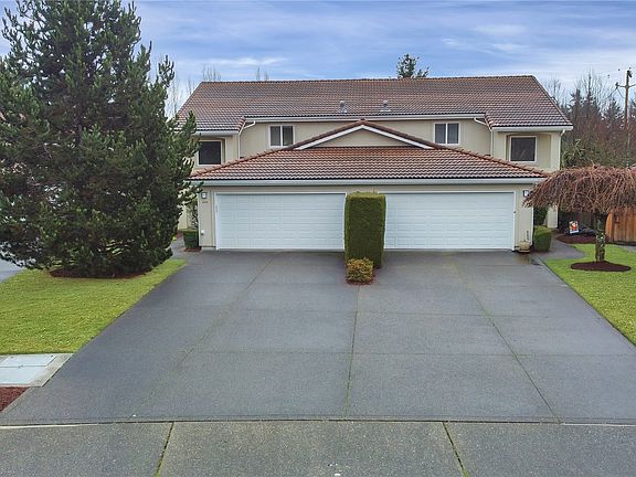 2nd image of 6632 Milano Ct SE