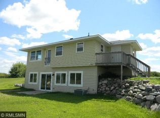 9082 Common St SW, Winsted, MN 55395