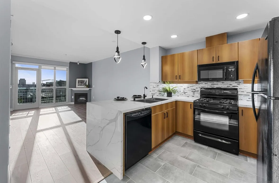 1 bed, 673 sqft, $2,950 — Photo 1