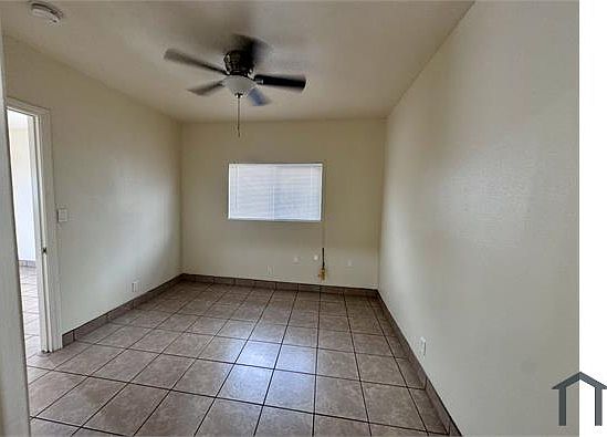 4th image of 9707 S San Pedro St #4