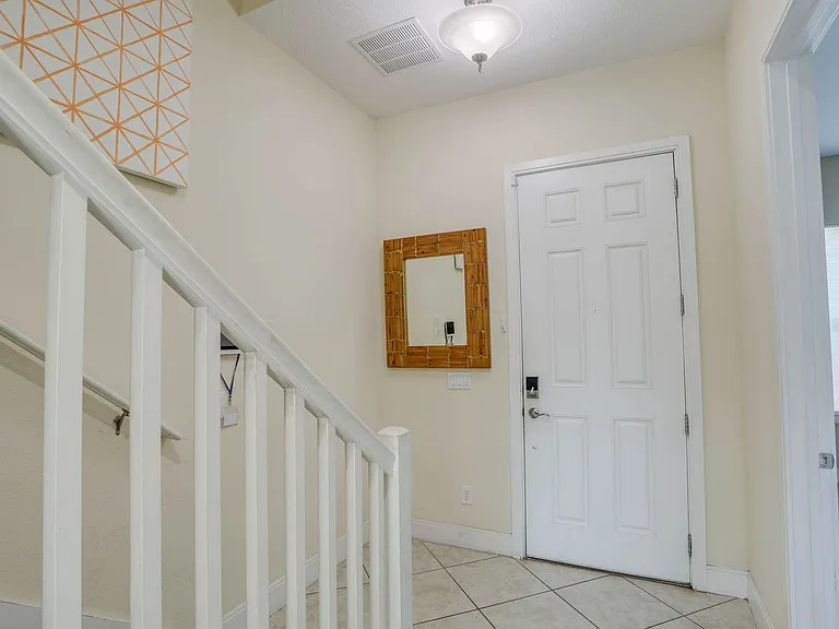 510 Captiva Dr — Photo 5