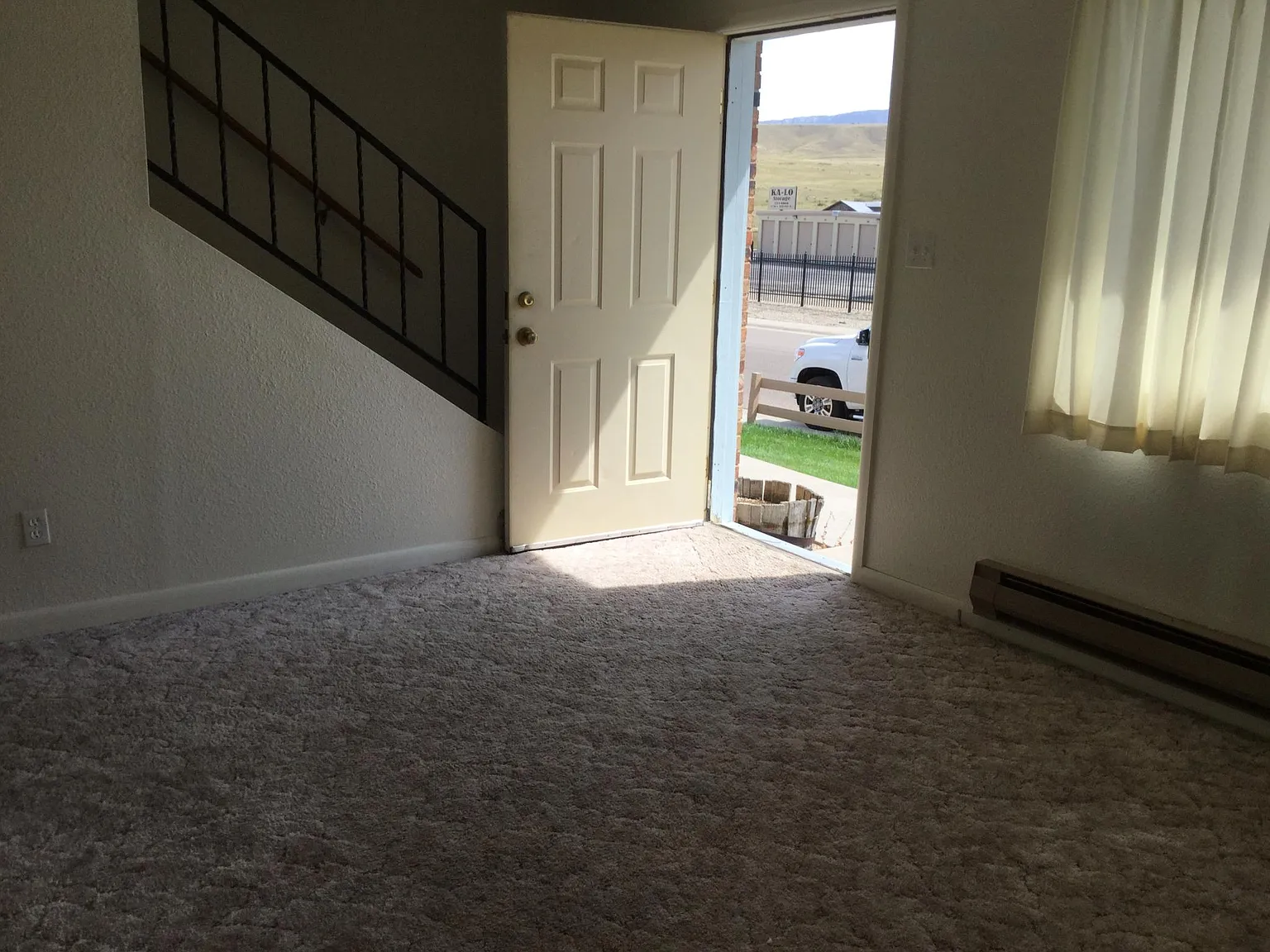 2 bed, 944 sqft, $1,200 — Photo 1