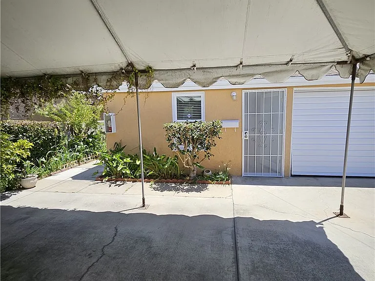 14914 S Denker Ave #1 — Photo 1