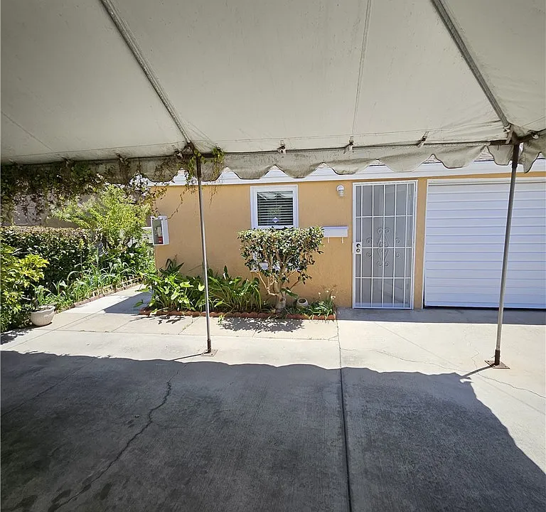 14914 S Denker Ave #1