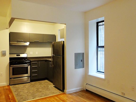 3rd image of 170 E 105th St APT 1D