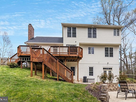 3rd image of 9010 Bridgett Ln