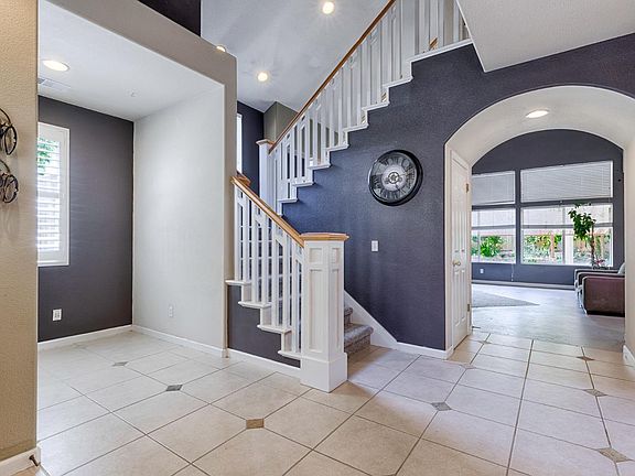 4th image of 312 Cottage Court