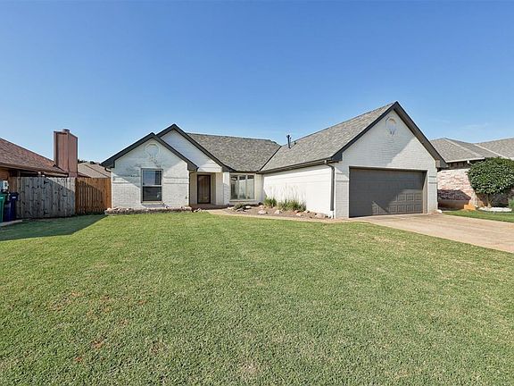 3rd image of 8536 SW 36th St