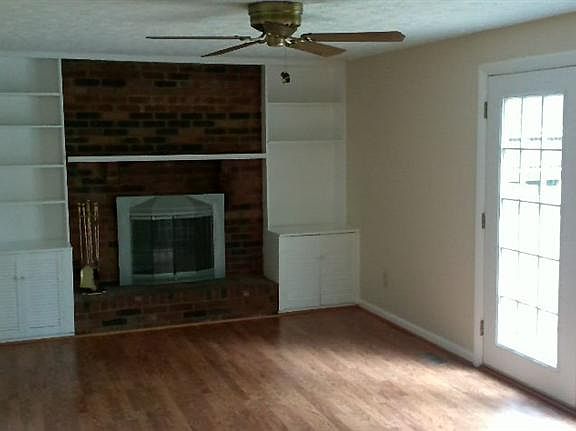 5th image of 643 Holiday Dr