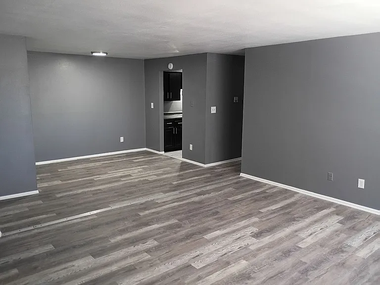 Oak Apartments in Kenosha — Photo 13