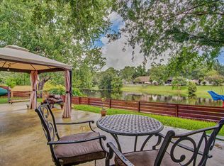 2051 Saint Martins Dr E, Jacksonville, FL 32246